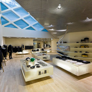 34_Prada-store-by-Herzog-and-De-MeuronTokyo-300x300.jpg