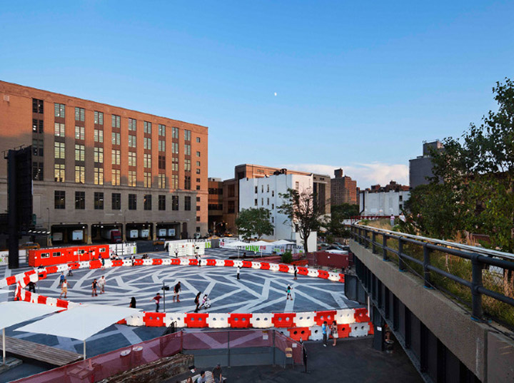 19_POP-UP-UNIQLO-Pop-Up-Store-by-HWKN-New-York-08.jpg