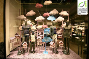 6_Tezenis-windows-2013-Autumn-Budapest-300x200.jpg