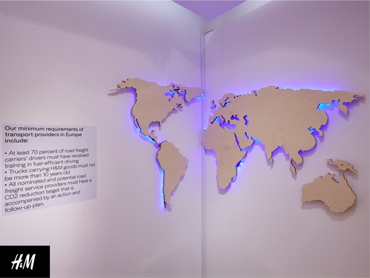33_HM-Conscious-Lounge-Pop-Up-by-FormRoom-London-UK-10.jpg