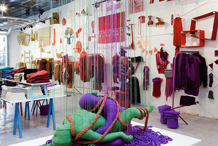 12_The-Art-of-Knit-by-United-Colors-of-Benetton-New-York-04.jpg