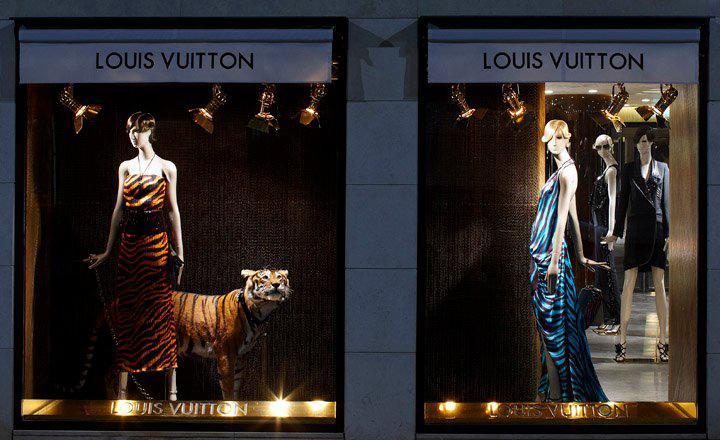 16_Louis-Vuitton-Pop-Up-store-2011-Cannes-09.jpg