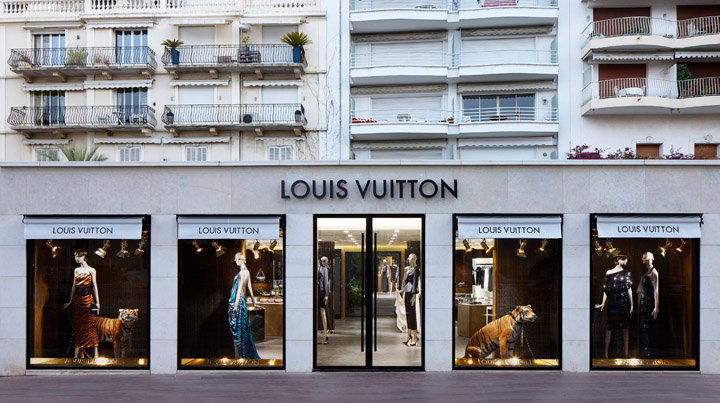 17_Louis-Vuitton-Pop-Up-store-2011-Cannes-10.jpg