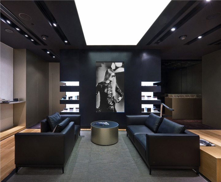 9_Porsche-Design-Store-Singapore.jpg