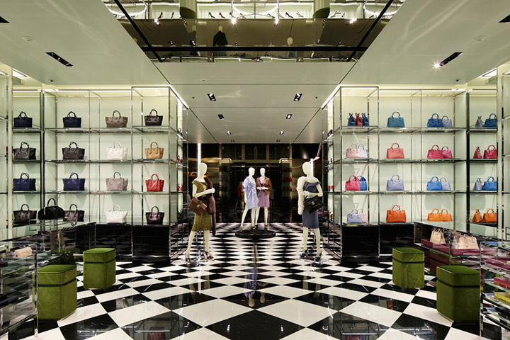 17_Prada-flagship-store-by-Roberto-Baciocchi-Osaka-Japan-02.jpg
