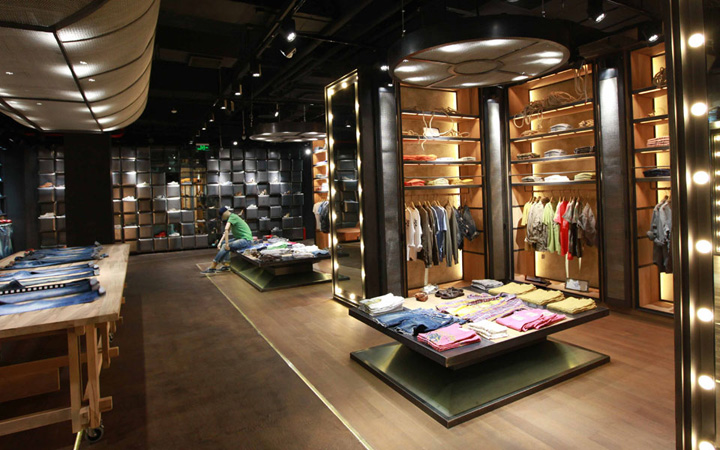 8_Replay-flagship-store-Beijing.jpg
