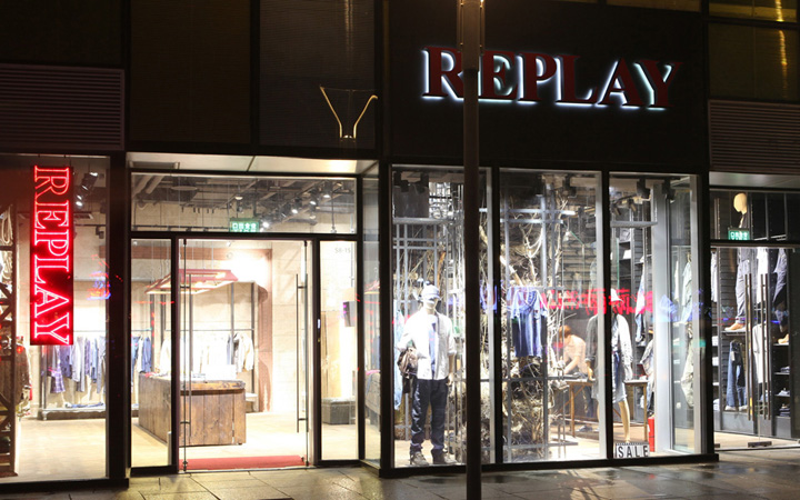12_Replay-flagship-store-Beijing-03.jpg