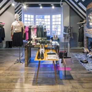 15_Little-House-of-Oasis-store-by-Dalziel-Pow-Farnham-United-Kingdom-300x300.jpg