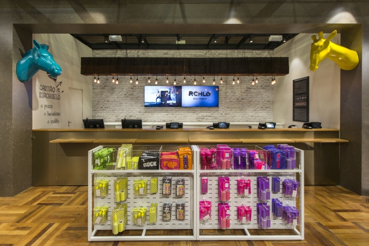 23_Riachuelo-Pop-Up-Store-by-FAL-Design-Estrategico-Campos-do-Jordao-Brazil-07.jpg