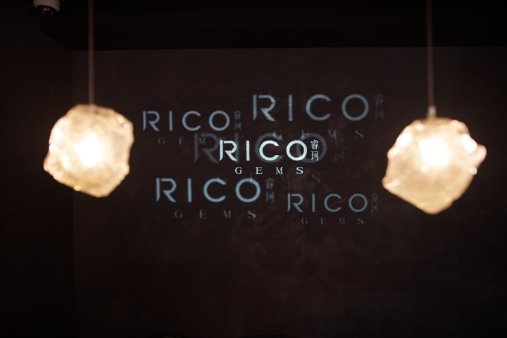 22_RICO-GEMS-Store-by-Design-Overlay04.jpg