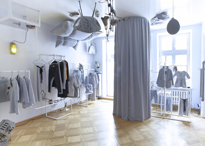9_Risk-made-in-Warsaw-store-by-smallna-Warsaw.jpg