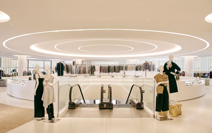 22_Saks-store-by-Found-New-York-City-06.jpg