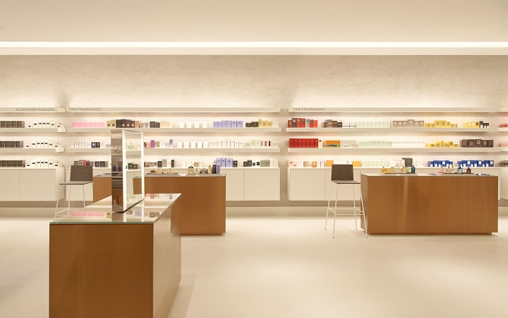 23_Saks-store-by-Found-New-York-City-05.jpg