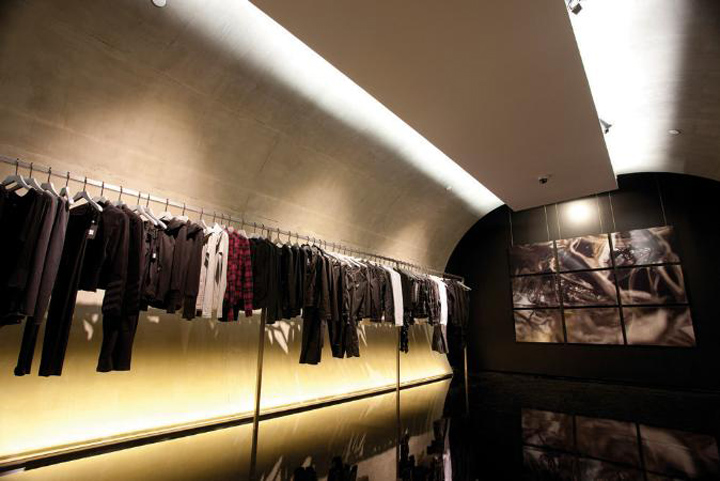12_Saxony-World-Square-store-by-Interni-Sydney-03.jpg