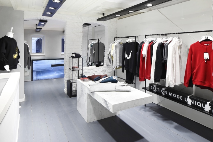 42_Section-Mode-Unique-store-by-i-am-associates-Istanbul-Turkey-02.jpg