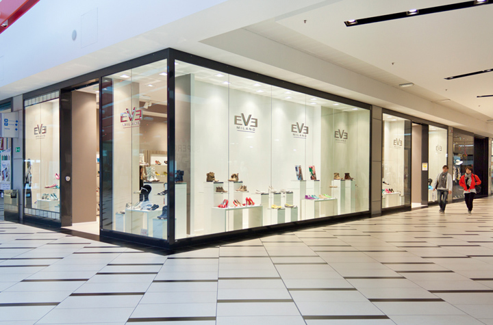 12_Eve-Milano-shoe-store-Onekee-Rivarolo-Canavese-03.jpg