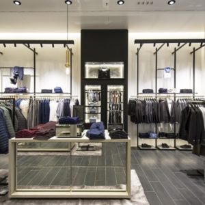 20_Liujo-uomo-premium-by-Christopher-Ward-in-IKEA-dept-Store-Brescia-Italy-300x300.jpg