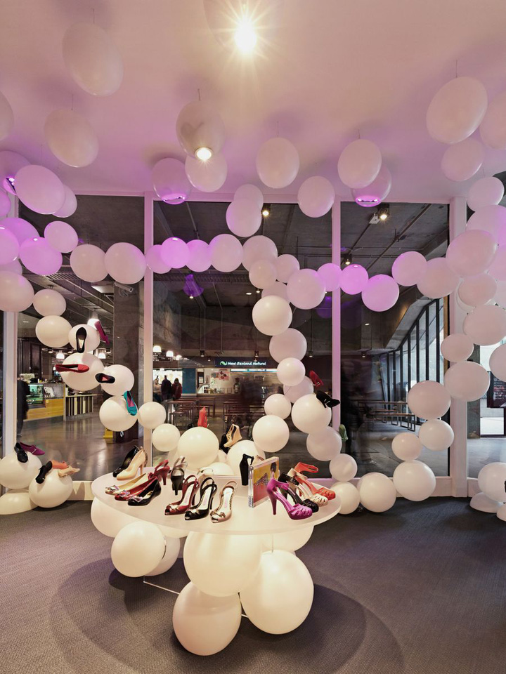 17_Melissa-shoes-flagship-store-Edwards-Moore-Melbourne-08.jpg