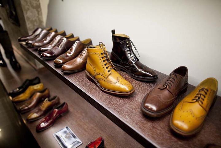 12_Original-Shoes-store-by-Michael-Gurevich-Moscow-03.jpg
