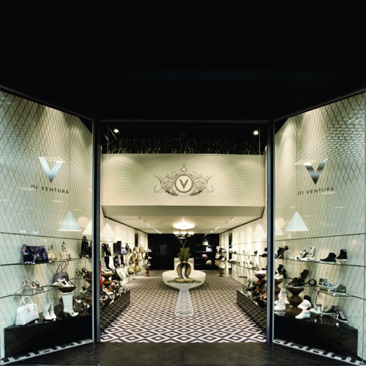 15_V-di-Ventura-shoe-shop-Creneau-International-Belgium-05.jpg