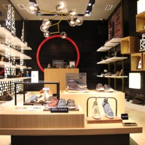 38_Democrata-shoe-store-at-Plaza-Indonesia-by-ACRD-Jakarta-Indonesia-300x300.jpg