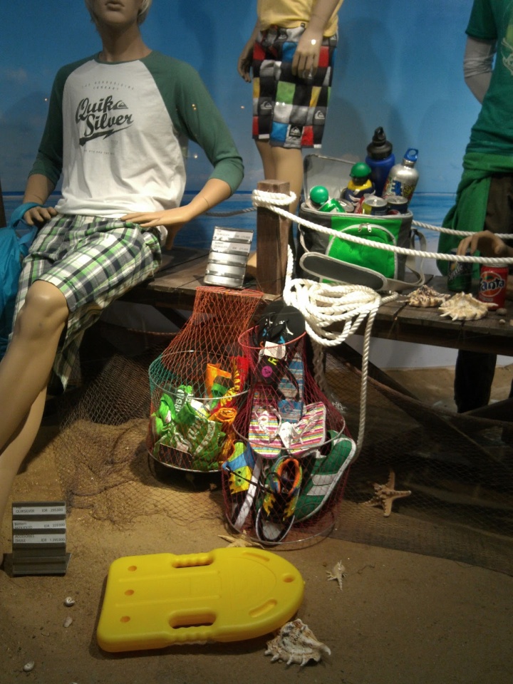 32_Sogo-Department-Store-window-display-Jakarta-07.jpg