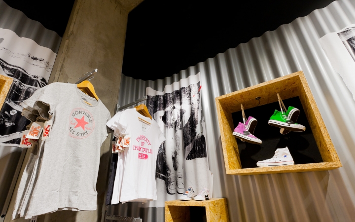 23_SOUL-concept-shoe-store-by-A-D-design-Warsaw-08.jpg