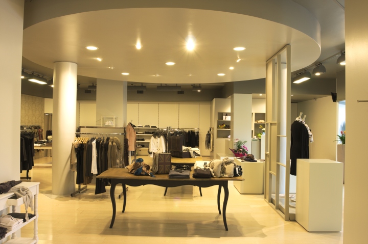 28_Stefan-Store-by-Andrea-Gaio-Conegliano-Italy-03.jpg