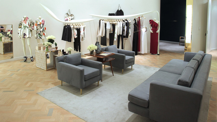 17_Stella-McCartney-store-Las-Vegas-04.jpg