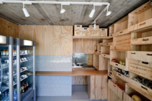 7_Frufru-take-away-shop-by-Corvin-Cristian-300x200.jpg