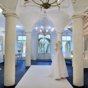 20_Mariage-haute-couture-Vergalli-Design-Furniture-Bergamo-Italy-300x300.jpg