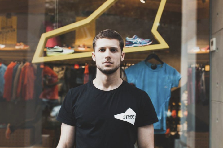 49_Stride-Running-Store-Branding-by-Rosie-Lee-Moscow-Russia-18.jpg