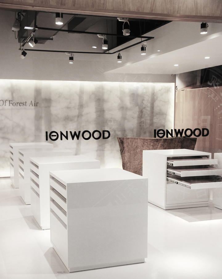14_Sugawa-Ionwood-store-by-UM-DESIGN-Shenzhen-China-05.jpg