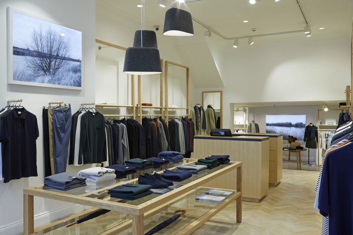 8_Sunspel-Store-by-Pop-Store-London-UK.jpg