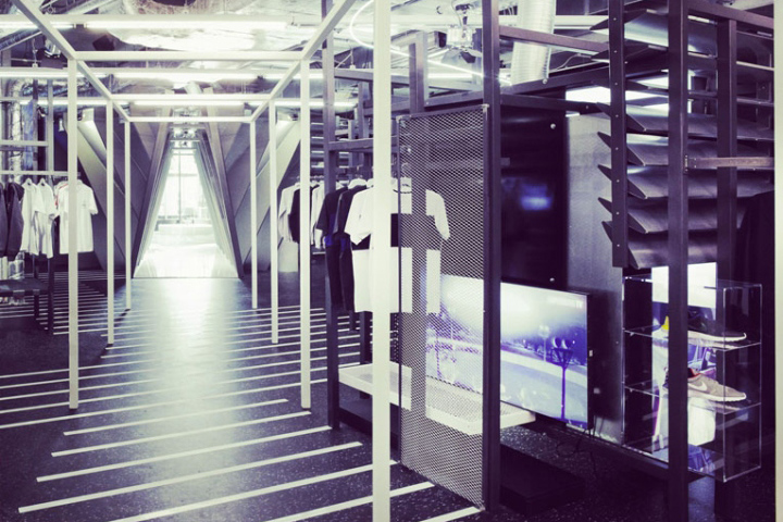 9_Supernova-Concept-Store-by-Christian-Weinecke-Berlin-Germany.jpg