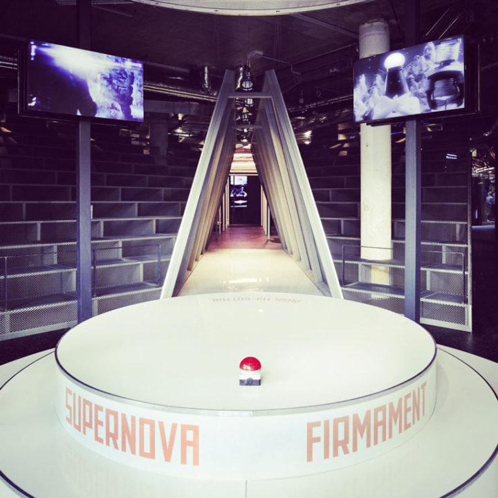 14_Supernova-Concept-Store-by-Christian-Weinecke-Berlin-Germany-04.jpg