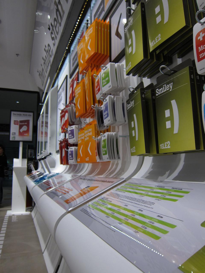 21_Tele2-store-concept-by-Brigada-06.jpg