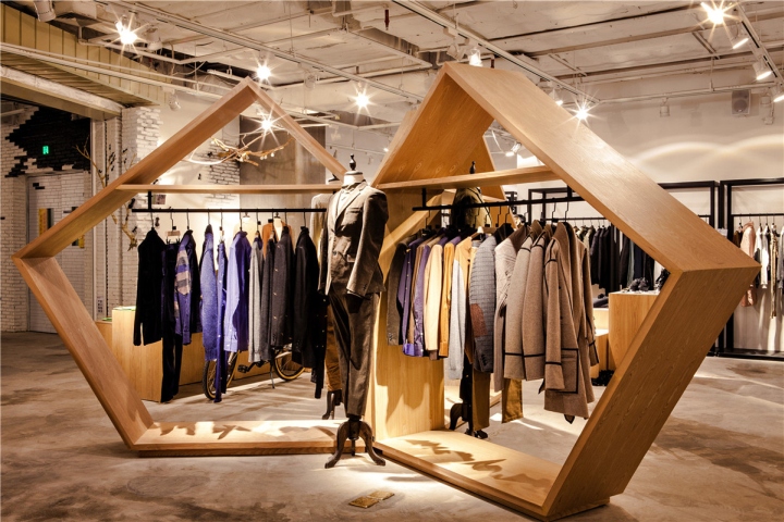 8_The-Fashion-Door-Flagship-Store-by-Bloom-Design-Guangzhou-China.jpg