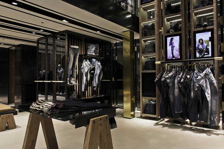 8_Meltin-Pot-denim-flagship-store-Riccione.jpg