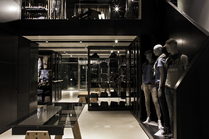 18_Meltin-Pot-denim-flagship-store-Riccione-04.jpg
