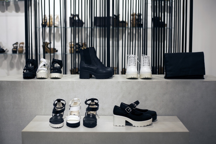 23_Tony-Bianco-store-by-Prospace-Design-Studios-Melbourne-Australia-05.jpg