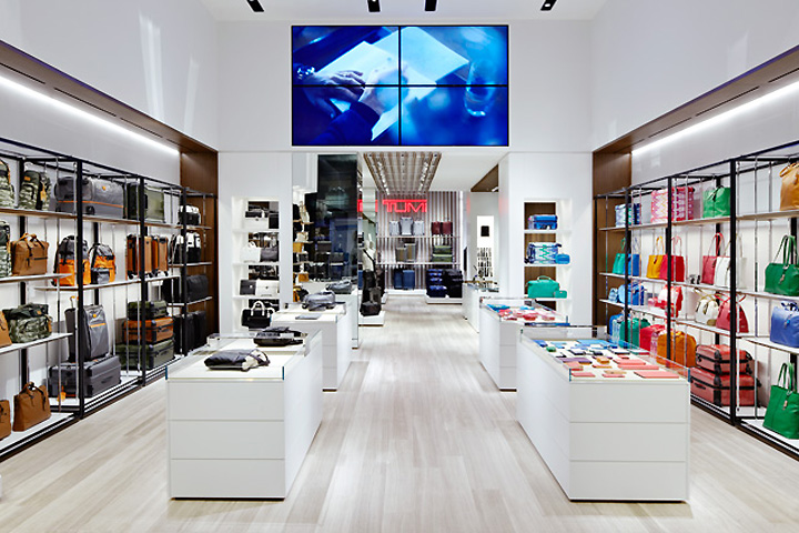 7_Tumi-store-by-Dror-New-York.jpg