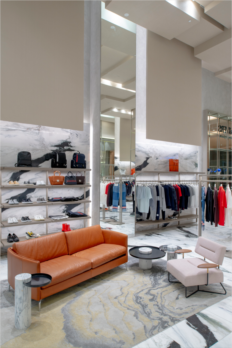 11_UNIVERS-store-by-Eduardo-Calma-03-780x1168.png