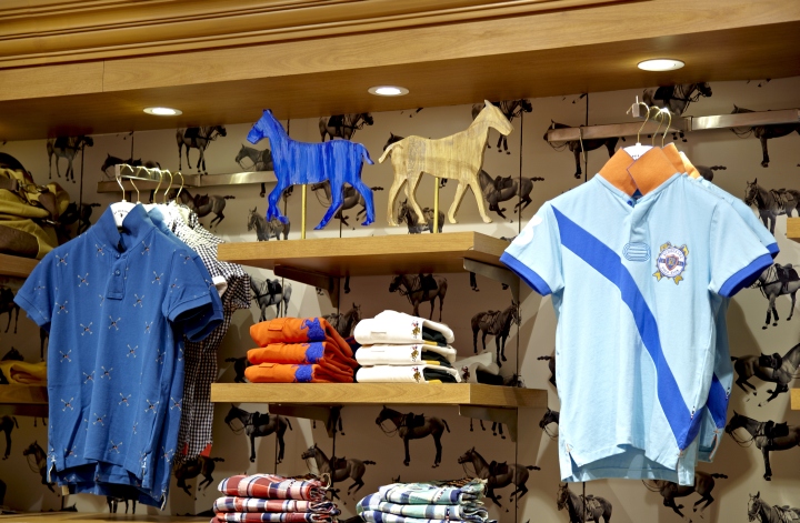 24_US-Polo-Assn-flagship-store-by-Restore-Solutions-Bangalore-India-06.jpg