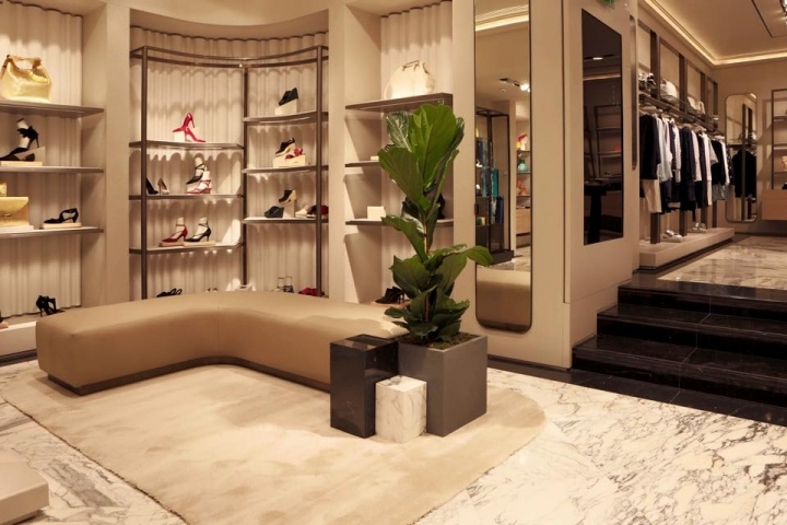 24_Uterque-Flagship-Store-Madrid-Spain-02.jpg
