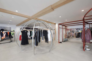 8_Dover-Street-Market-Tokyo-300x200.jpg