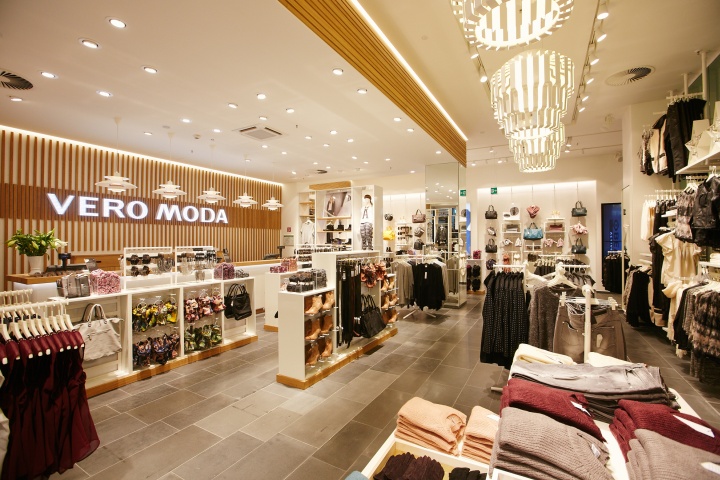 36_Vero-Moda-Flagship-Store-at-Alexa-Mall-by-Riis-Retail-Berlin-05.jpg