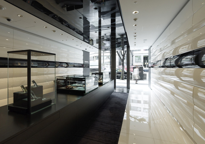 9_Vertu-flagship-store-by-Klein-Dytham-Tokyo.jpg
