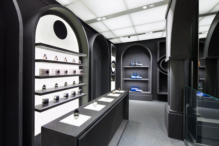8_Viktor-Rolf-store-Paris.jpg