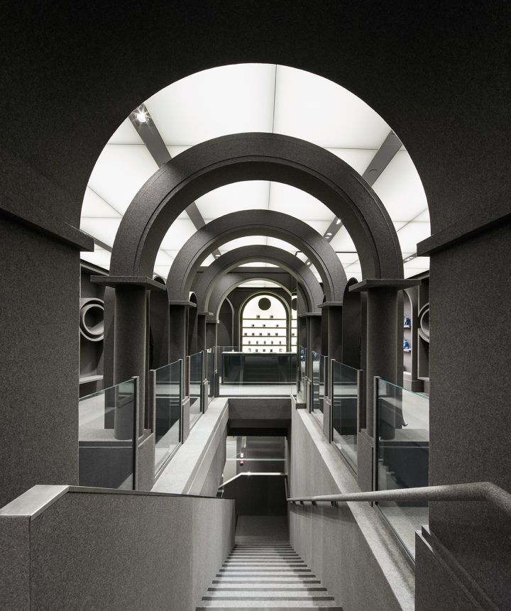 15_Viktor-Rolf-store-Paris-06.jpg